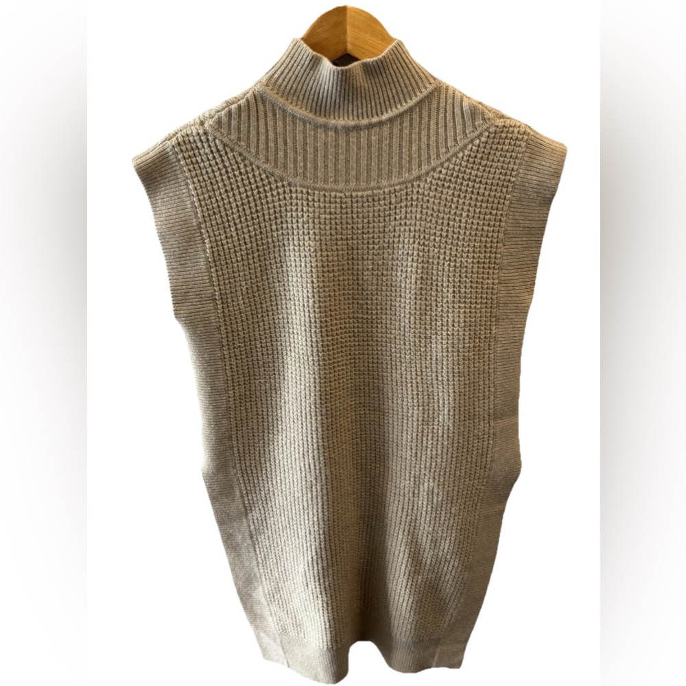 Club Monaco 100% Merino Wool Tan Sleeveless Mockneck Tunic Sweater XS Side Split